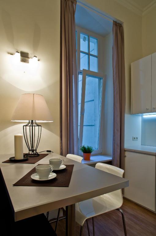 ורשה Residence Okolnik Apartments מראה חיצוני תמונה
