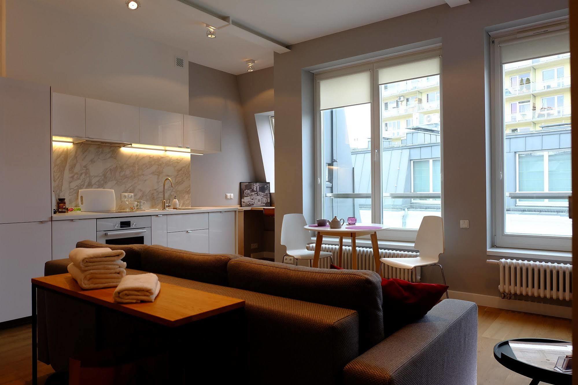 ורשה Residence Okolnik Apartments מראה חיצוני תמונה