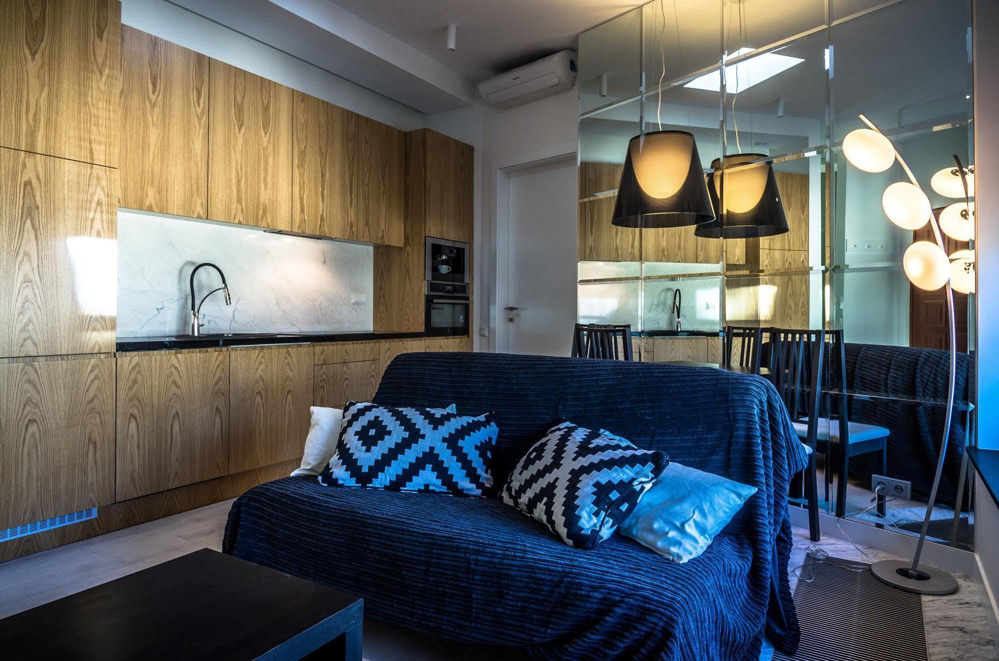 ורשה Residence Okolnik Apartments מראה חיצוני תמונה