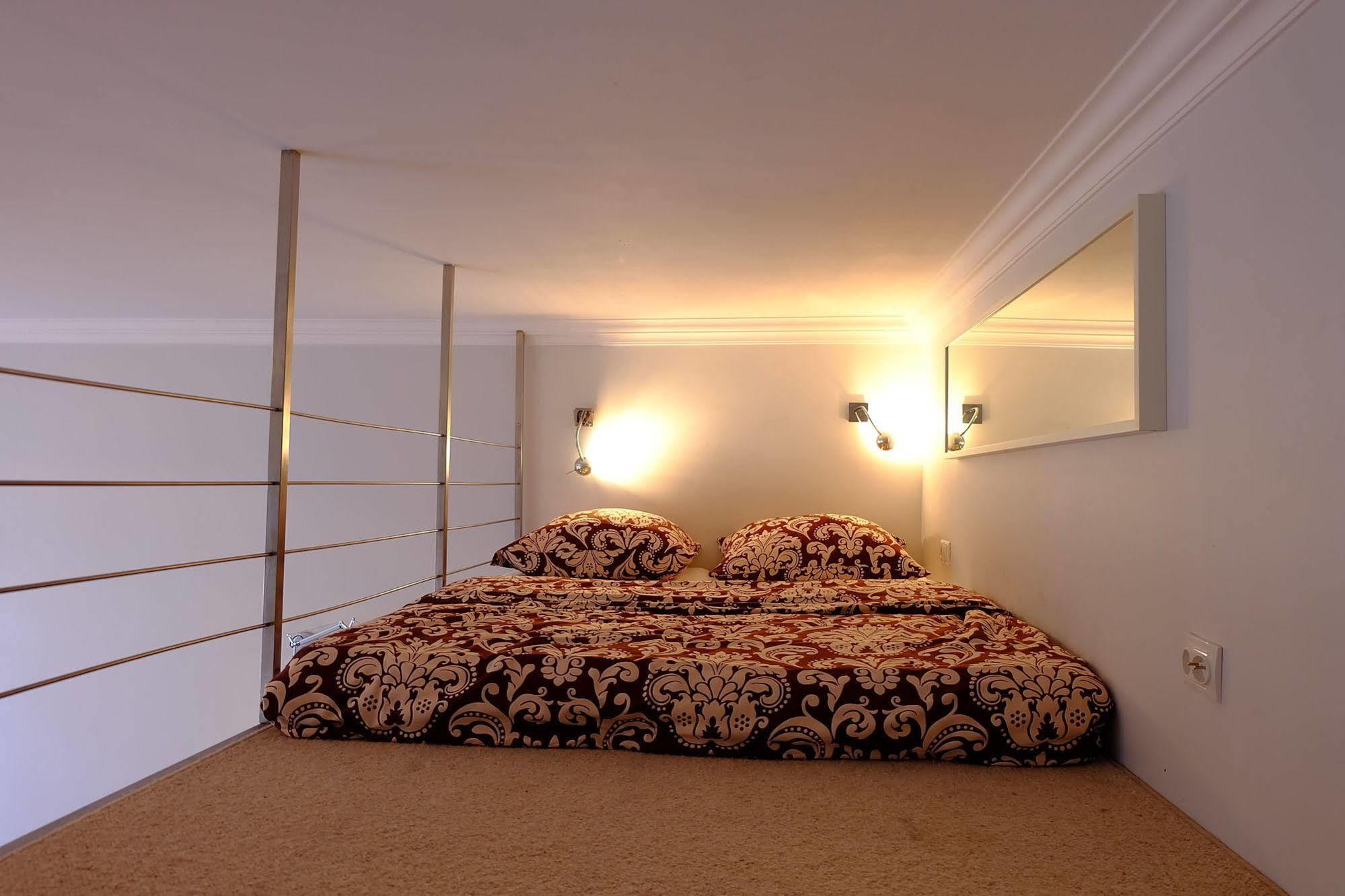 ורשה Residence Okolnik Apartments מראה חיצוני תמונה