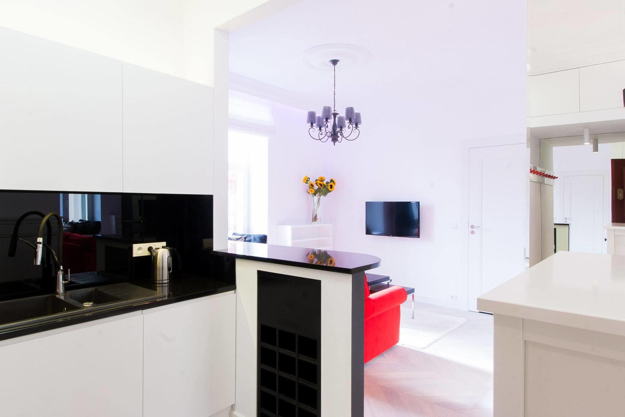 ורשה Residence Okolnik Apartments מראה חיצוני תמונה