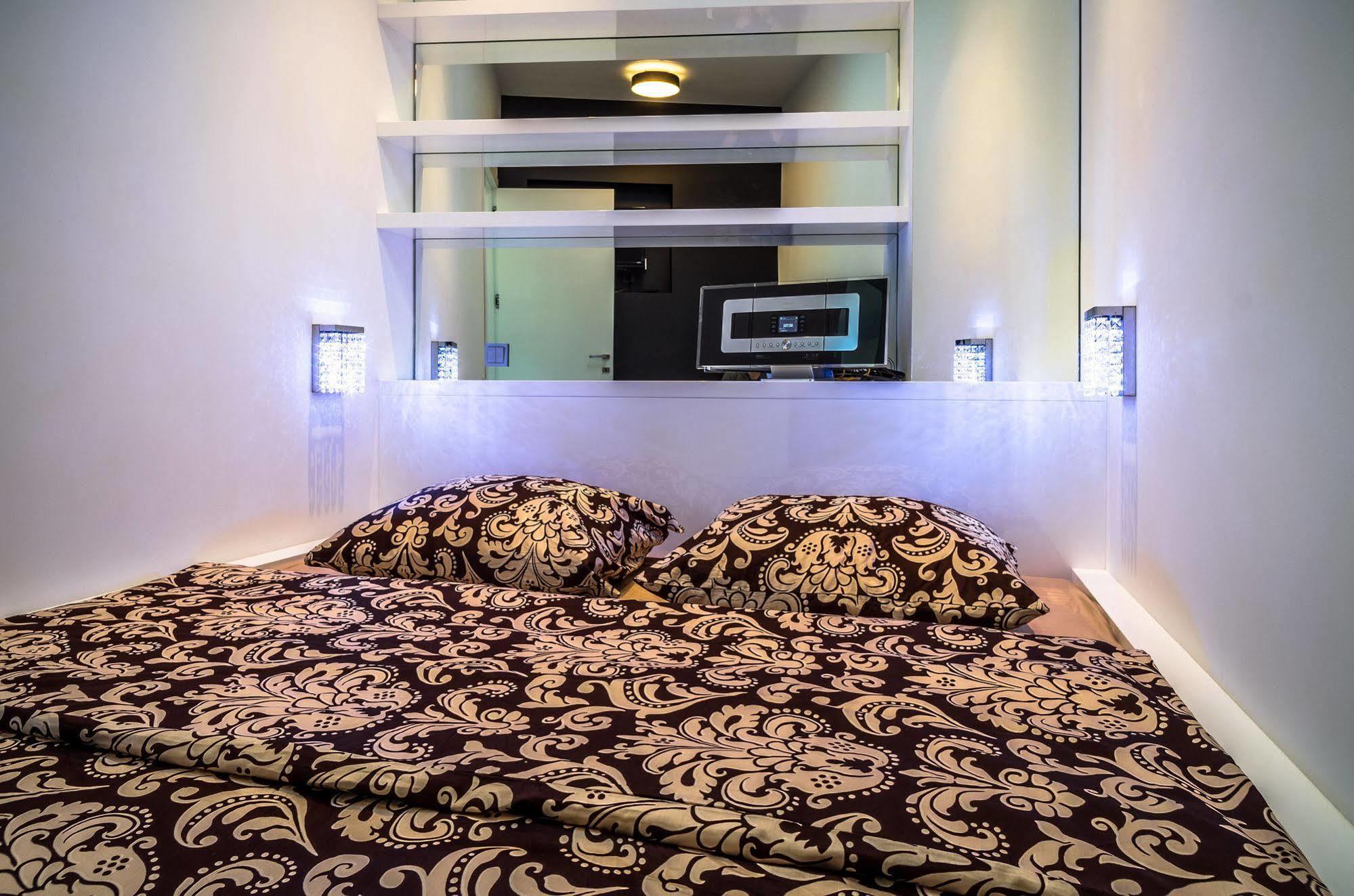 ורשה Residence Okolnik Apartments מראה חיצוני תמונה