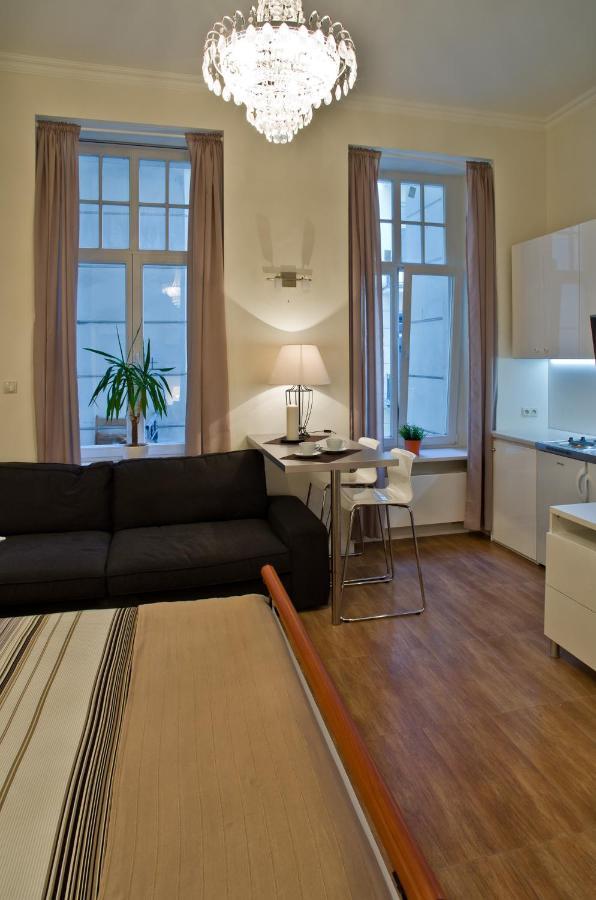 ורשה Residence Okolnik Apartments מראה חיצוני תמונה